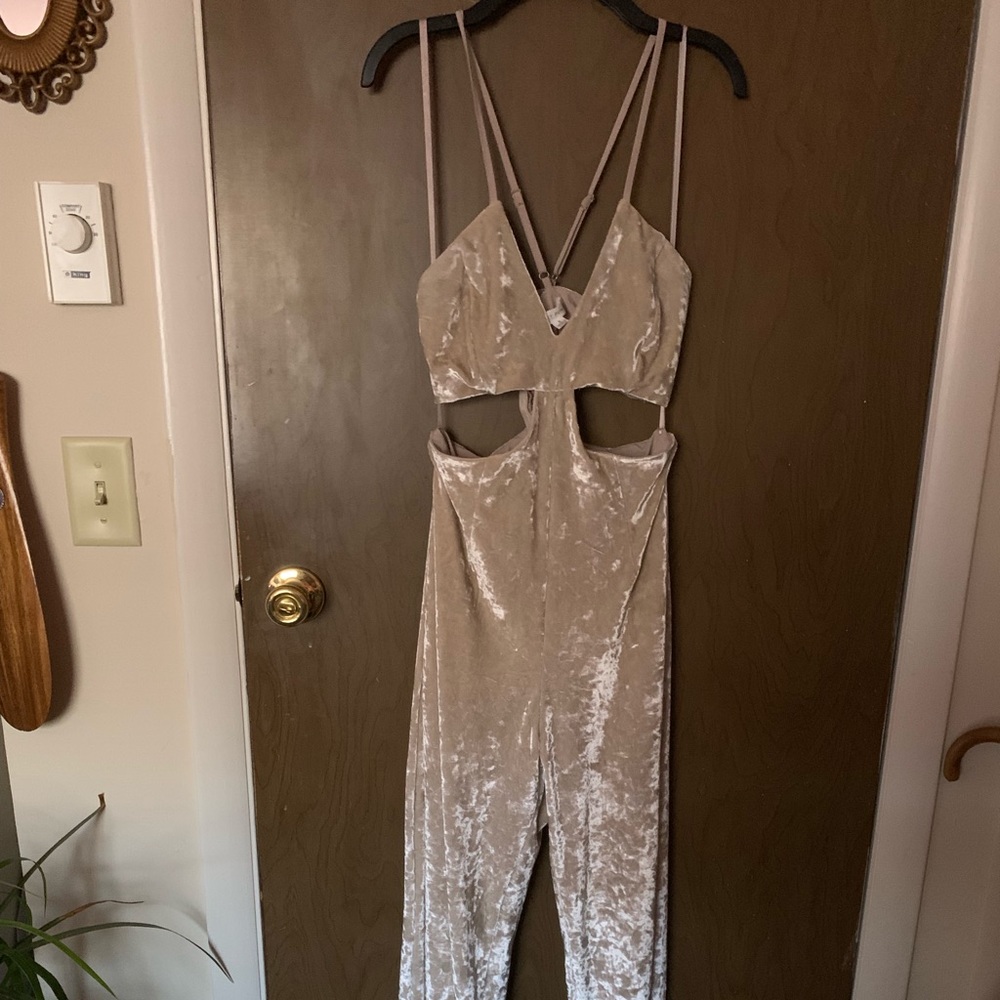 Velvet Jumpsuit - Picture 2 of 4